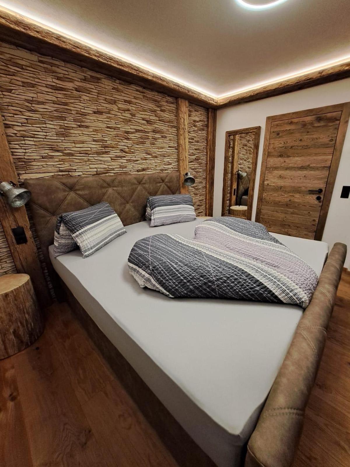 Luxus-Apartment-Vorderreit Gut 알텐막팀퐁와 외부 사진